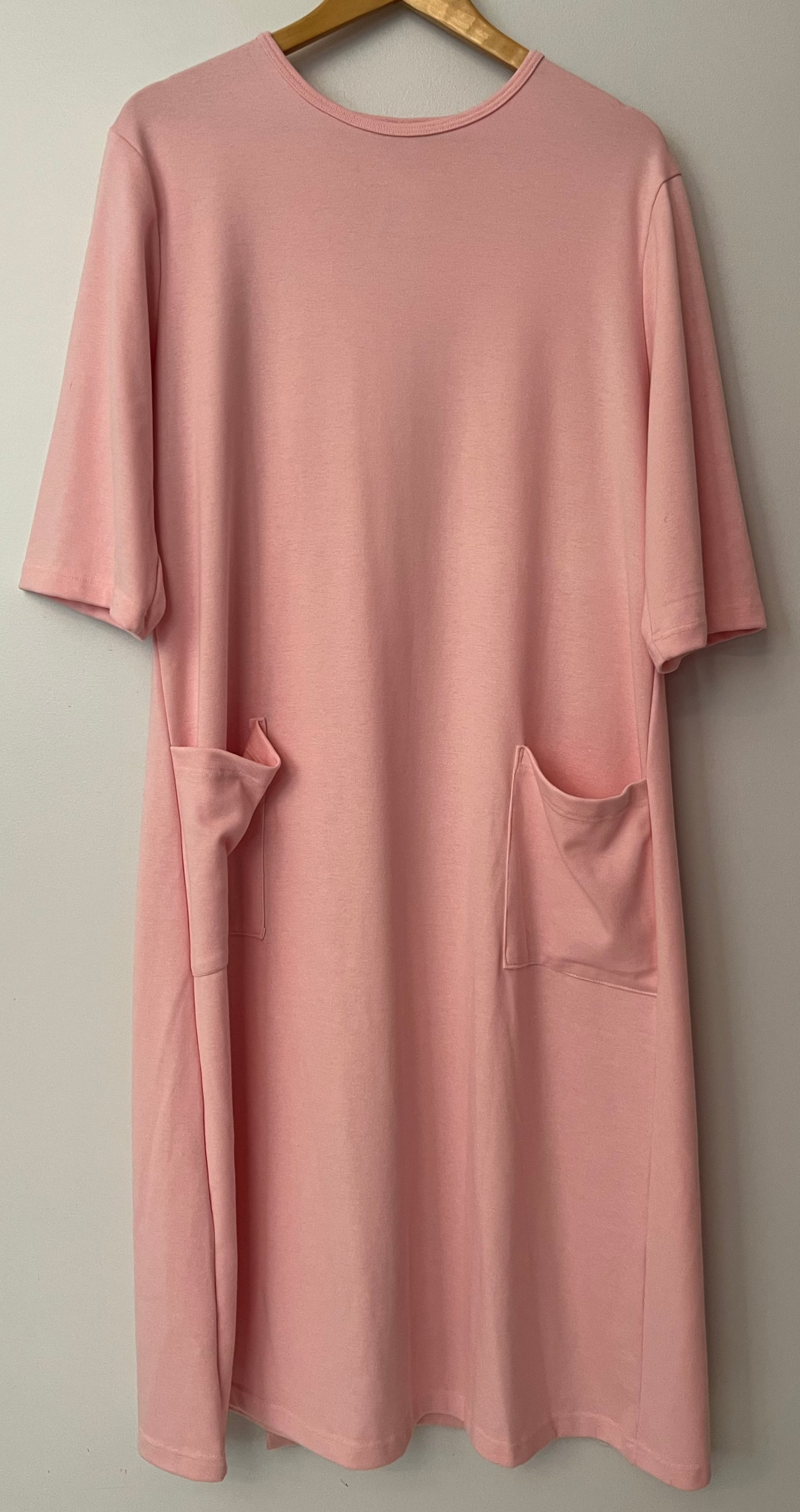 Ladies’ Adaptive Cotton Dress – Blue Open-Back with Pockets