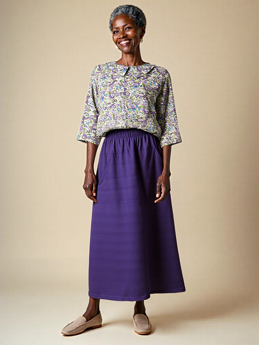 Ladies’ Adaptive Cotton Blouse – Peter Pan Collar, Open-Back